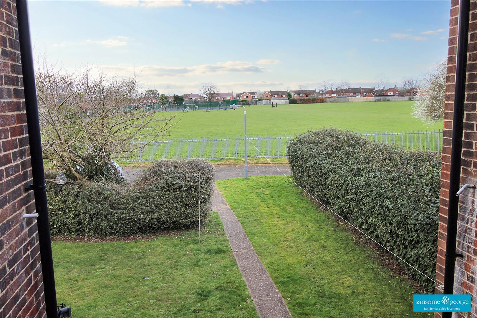 Wyre Court, Tilehurst, Reading